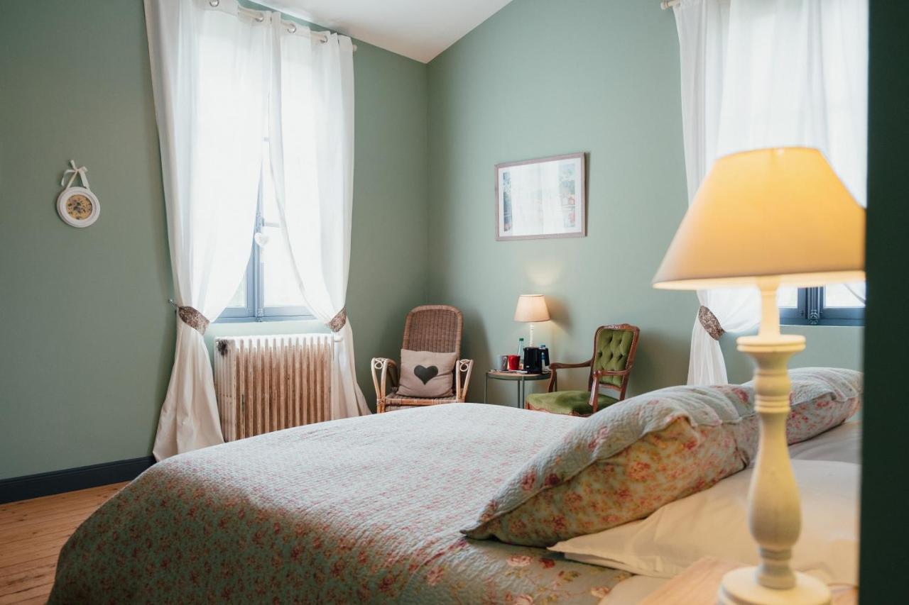 Villa 2 Pas Sages La Roche-Chalais ภายนอก รูปภาพ
